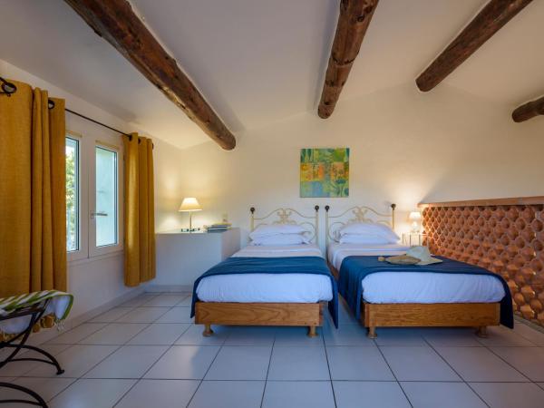 Résidence Vasca d'Oro : photo 7 de la chambre villa prestige 1 chambre avec piscine privée