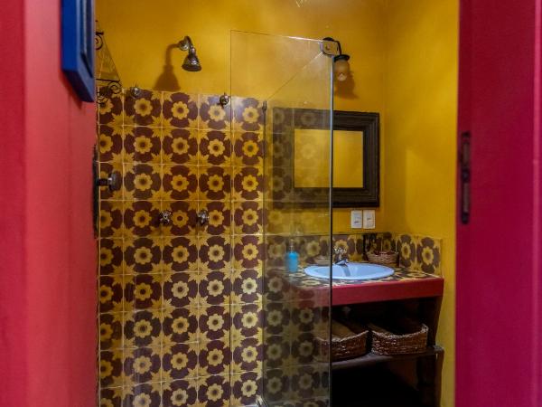 Pousada Des Arts : photo 3 de la chambre chambre double avec balcon - vue sur ville