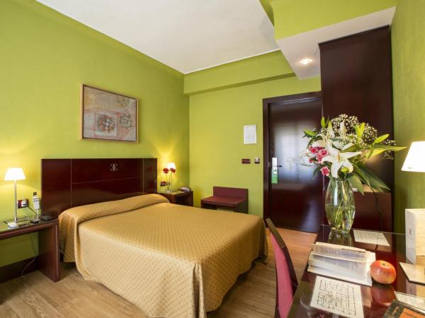 Hotel Carlos V : photo 2 de la chambre chambre double