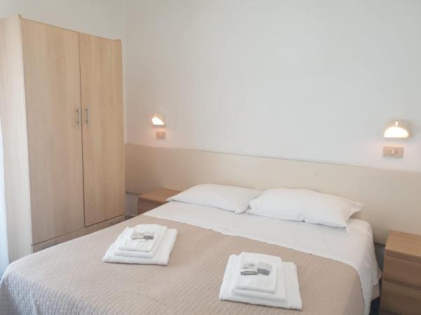 Hotel Baden Baden : photo 10 de la chambre chambre double ou lits jumeaux Économique