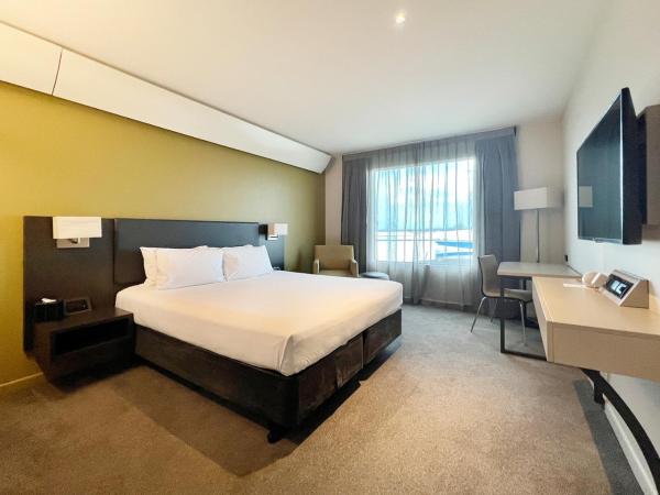 Sudima Auckland Airport : photo 1 de la chambre chambre lit king-size supérieure