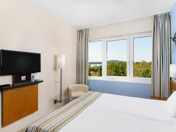 Danubius Hotel Marina : photo 2 de la chambre chambre double ou lits jumeaux supérieure