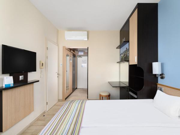 Danubius Hotel Marina : photo 4 de la chambre chambre triple supérieure