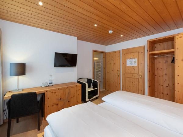 Berghotel Randolins : photo 8 de la chambre double room swiss pine