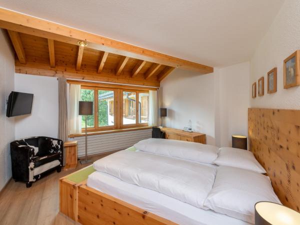 Berghotel Randolins : photo 5 de la chambre double room swiss pine