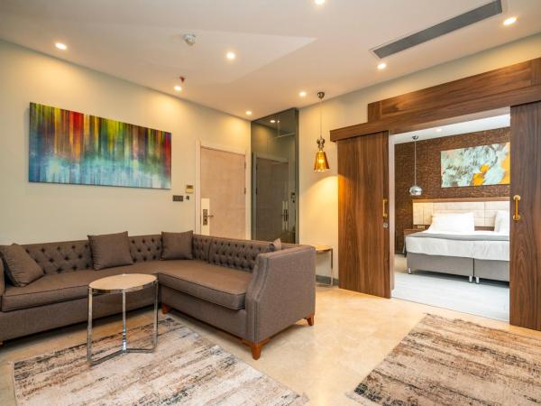 The Gate 30 Suites Ataşehir : photo 1 de la chambre suite - vue sur jardin