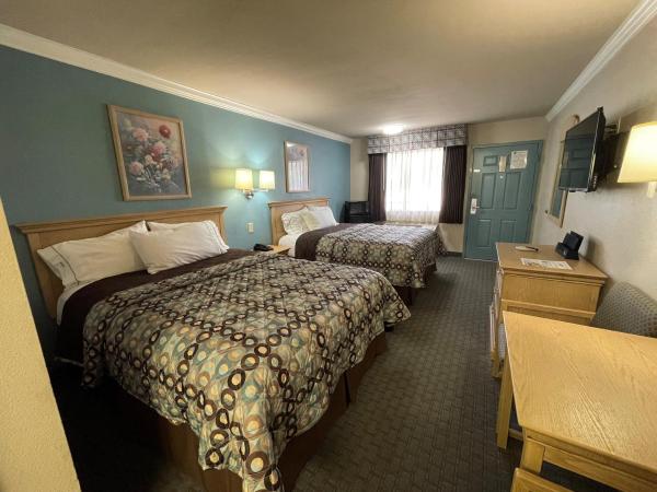 Americas Best Value Inn Hobby Airport : photo 2 de la chambre chambre standard avec 2 lits queen-size