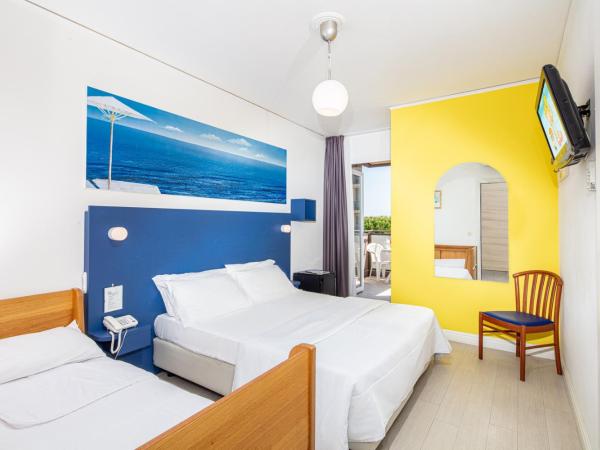 Hotel Alexander : photo 1 de la chambre chambre triple