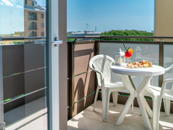 Hotel Alexander : photo 6 de la chambre chambre double confort