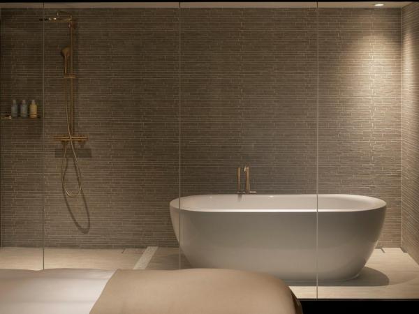 GOOD NATURE HOTEL KYOTO : photo 8 de la chambre suite higashiyama avec terrasse et accès au salon