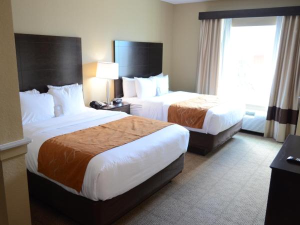 Comfort Suites Northwest - Cy - Fair : photo 2 de la chambre suite avec 2 lits queen-size
