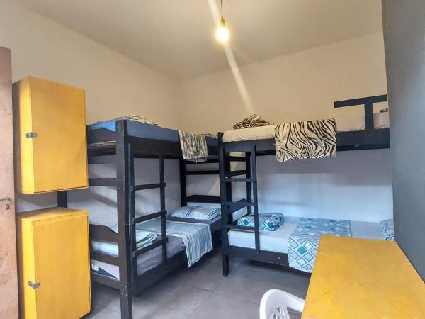Hostel Brooklin : photo 2 de la chambre lit dans un dortoir femmes de 4 lits avec salle de bains privative