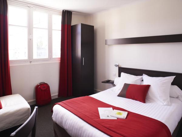 Logis Hotel Chateaubriand : photo 7 de la chambre chambre triple