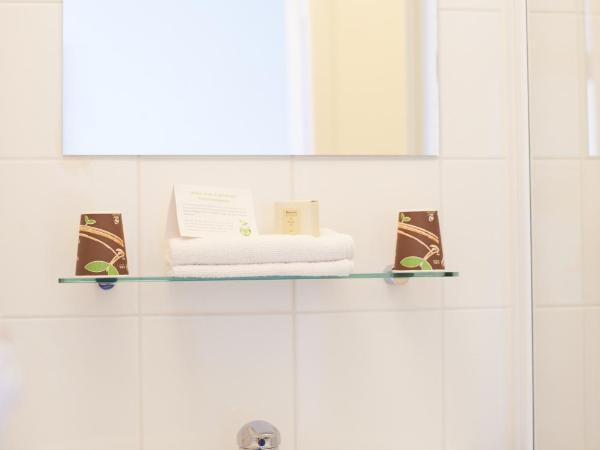 Logis Hotel Chateaubriand : photo 4 de la chambre chambre double
