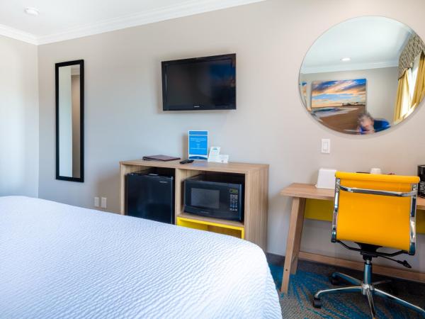 Days Inn by Wyndham Santa Monica : photo 1 de la chambre chambre lit king-size - non-fumeurs