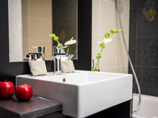 Les Trésoms Lake and Spa Resort : photo 5 de la chambre chambre tradition – côté forêt