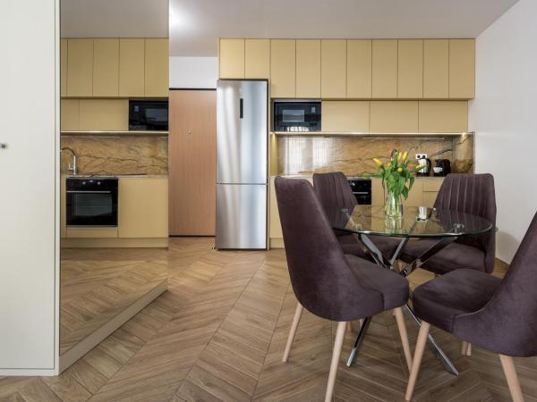 InPoint Apartments G15 near Old Town & Kazimierz : photo 5 de la chambre studio lit king-size deluxe