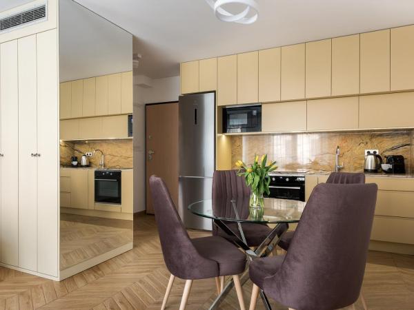 InPoint Apartments G15 near Old Town & Kazimierz : photo 6 de la chambre studio lit king-size deluxe