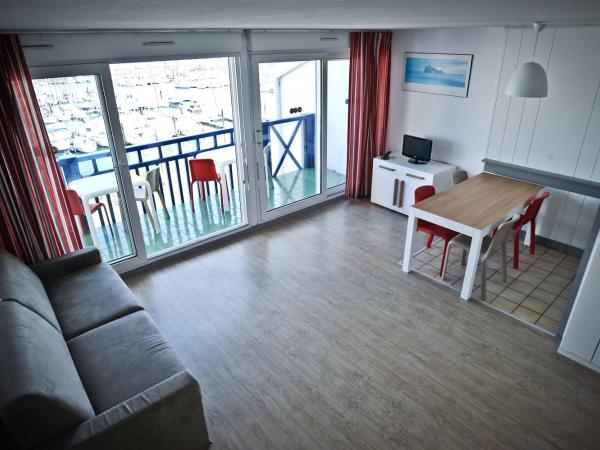 Résidence Mer & Golf Sokoburu : photo 4 de la chambre appartement 2 chambres (6 adultes) - côté port ou piscine