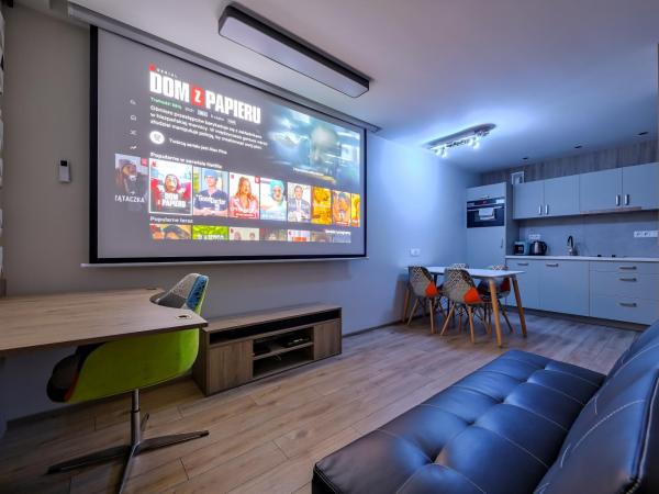 InPoint Apartments G15 near Old Town & Kazimierz : photo 1 de la chambre suite lit king-size