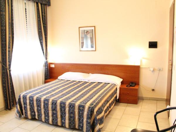 Hotel Alessander : photo 5 de la chambre chambre double