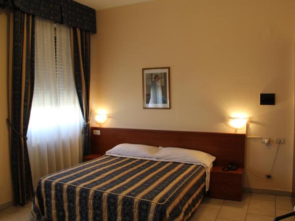 Hotel Alessander : photo 6 de la chambre chambre double