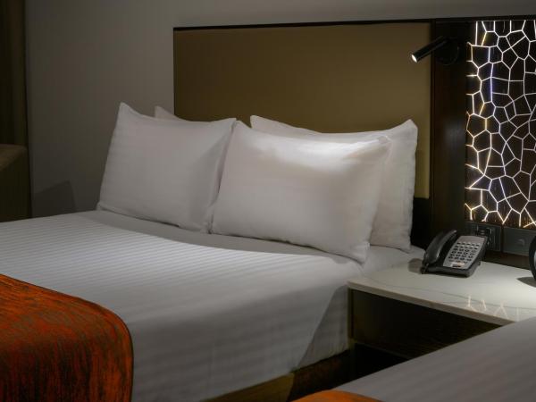 Hotel Grand Chancellor Hobart : photo 1 de la chambre chambre lits jumeaux - côté ville