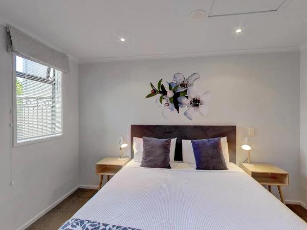 Alpine Lake Motel : photo 1 de la chambre suite de luxe avec baignoire spa privée