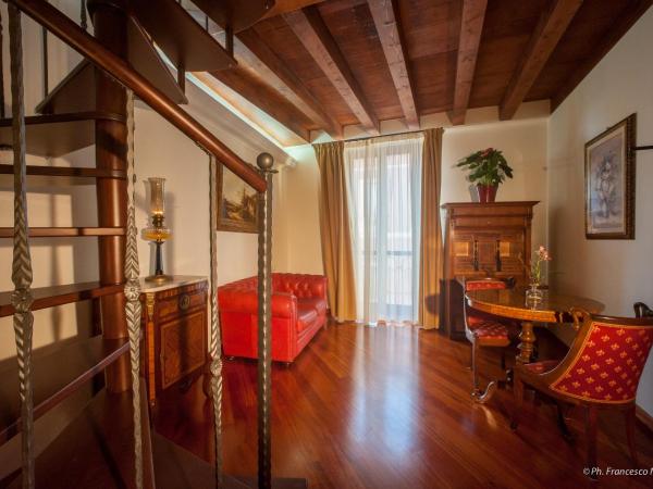 Hotel Flora : photo 4 de la chambre suite junior