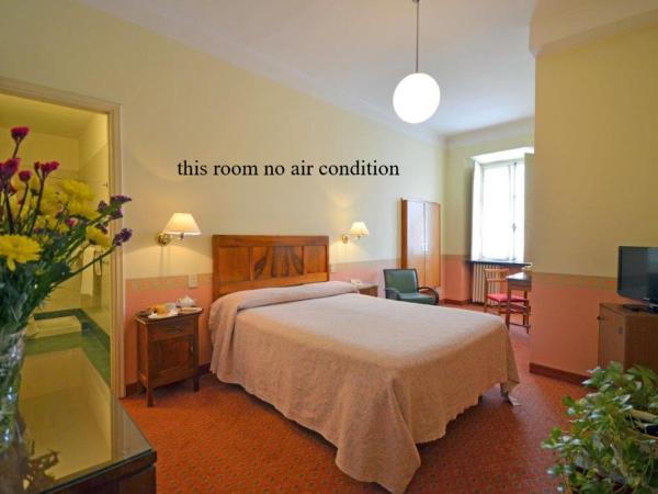 Hotel Roma e Rocca Cavour : photo 3 de la chambre chambre double ou lits jumeaux basique