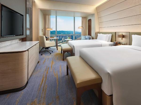 InterContinental Chongqing Raffles City, an IHG Hotel : photo 5 de la chambre chambre double classique avec 2 lits doubles - vue sur ville