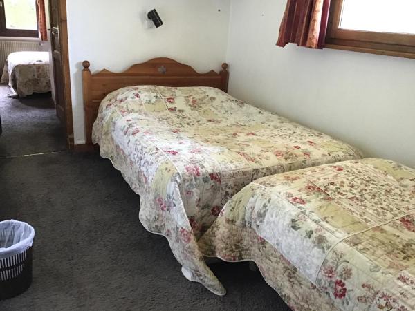 Hotel Bergerie Chatel : photo 1 de la chambre chambre quadruple standard