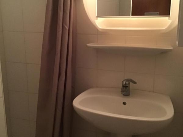 Hotel Bergerie Chatel : photo 3 de la chambre chambre triple standard