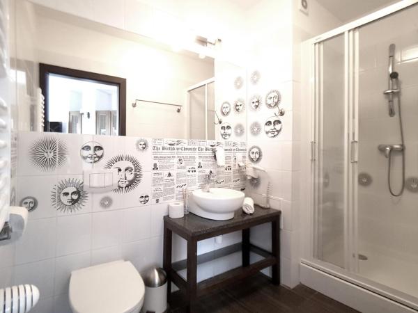 Hotel Willanova : photo 4 de la chambre chambre double ou lits jumeaux avec salle de bains