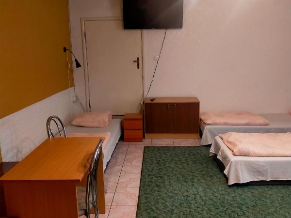 Hostel Madeira : photo 2 de la chambre lit dans dortoir de 8 lits 