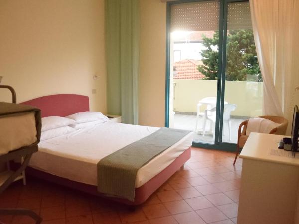 Bellariva Feeling Hotel : photo 4 de la chambre chambre quadruple supérieure avec balcon