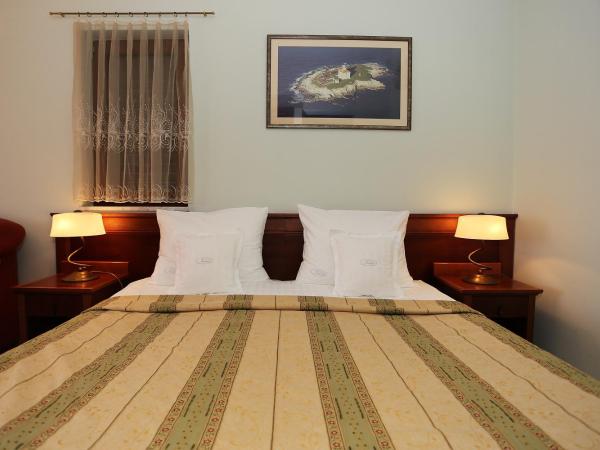 Villa Ivana B&B : photo 6 de la chambre studio avec balcon et vue sur la mer