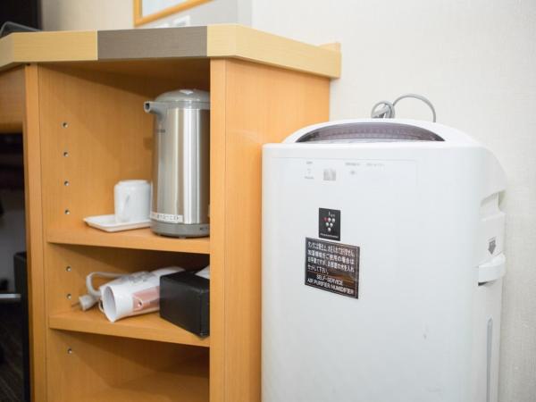 Via Inn Shin Osaka West : photo 2 de la chambre chambre simple - fumeurs