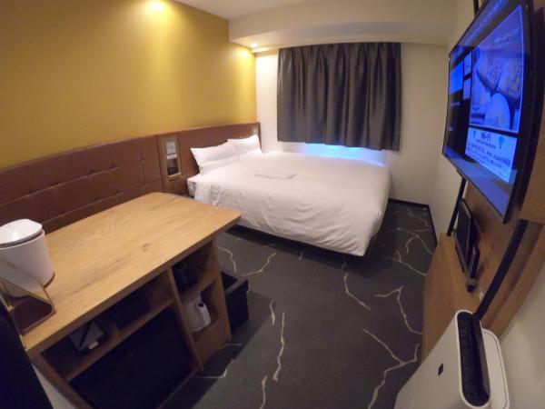 Via Inn Shinsaibashi : photo 2 de la chambre chambre double de luxe - non-fumeurs