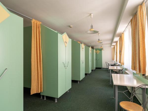 MP Hostel Budapest : photo 4 de la chambre lit dans dortoir féminin de 12 lits