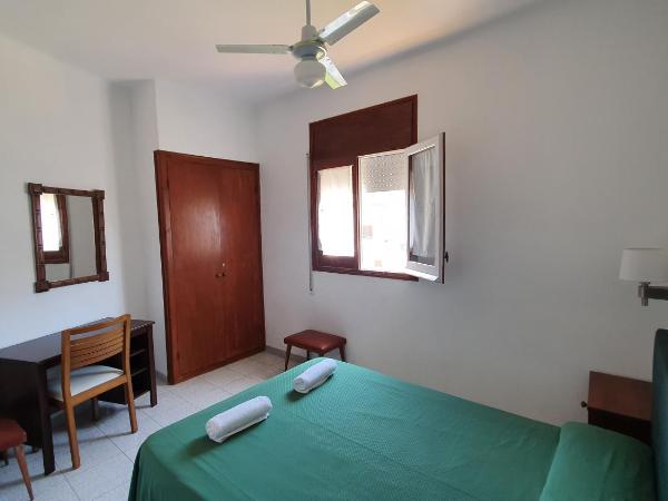 Hostal Cruz : photo 2 de la chambre chambre double supérieure