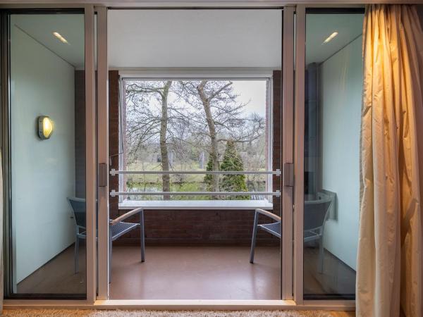 Hotel Mitland : photo 6 de la chambre suite lac des cygnes