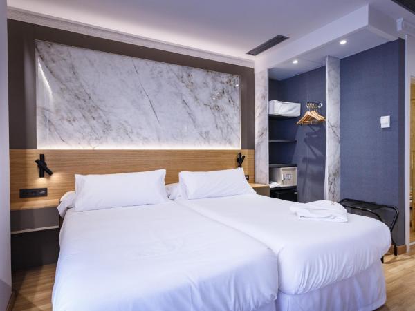 Hotel Dauro Premier : photo 8 de la chambre chambre double ou lits jumeaux