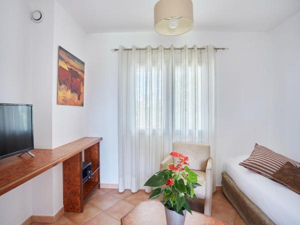 Logis Hôtel Le Rodin : photo 5 de la chambre suite junior familiale