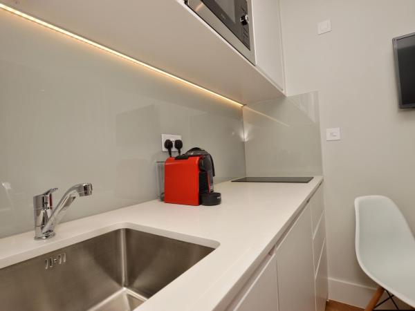 The Portobello Serviced Apartments by StayPrime : photo 9 de la chambre petit studio - sous-sol
