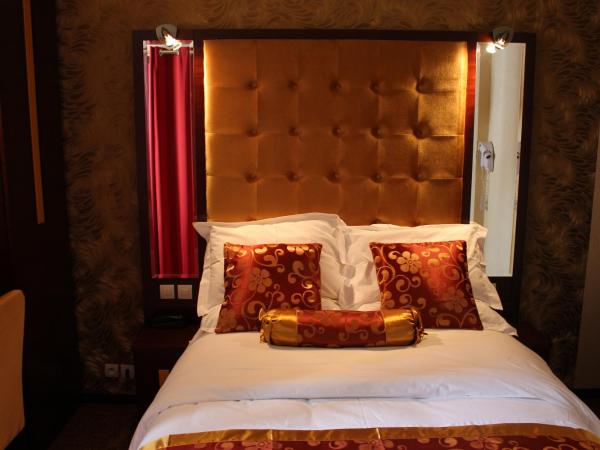 Hôtel des Buttes Chaumont : photo 5 de la chambre chambre double