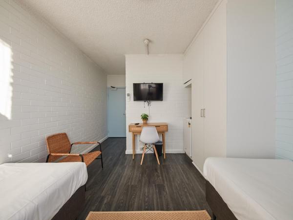 Little Coogee Hotel : photo 2 de la chambre chambre lits jumeaux