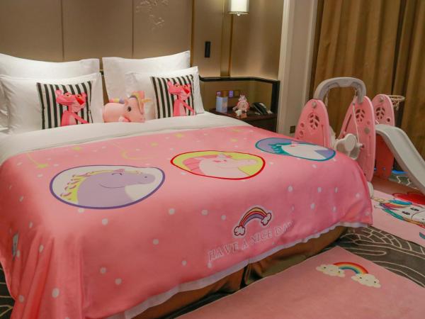 Wyndham Qingdao : photo 5 de la chambre 1 king bed, theme room, unicorn