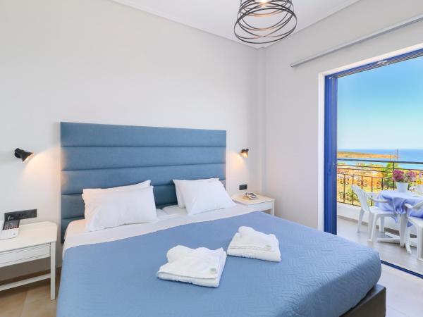 Alexis Hotel : photo 2 de la chambre chambre double ou lits jumeaux - vue latérale sur mer