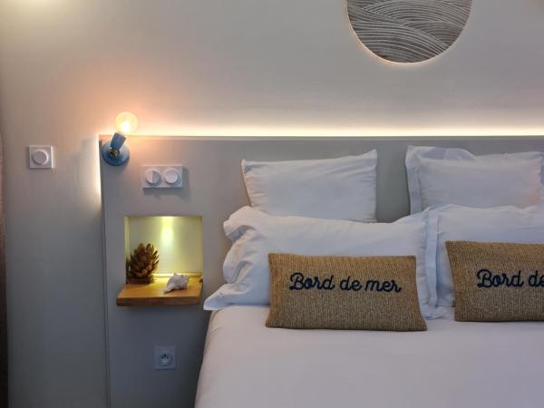 Hôtel Le C - Boutique Hôtel : photo 1 de la chambre suite junior avec terrasse